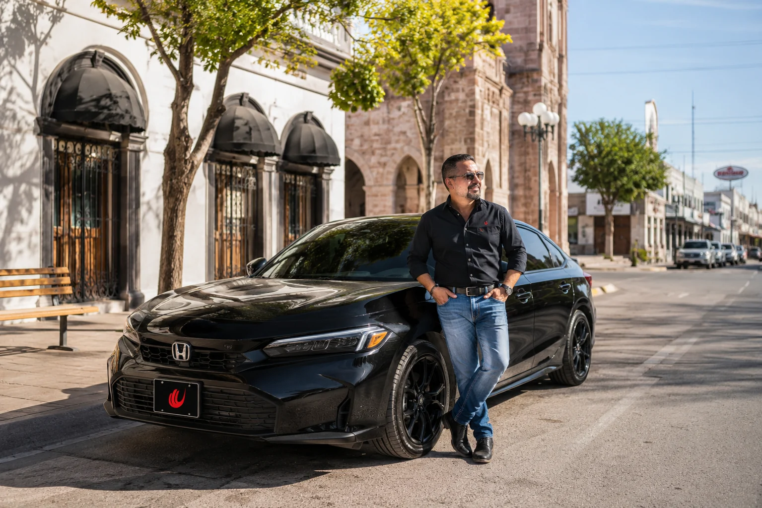 René Gerardo con su Honda Civic 2025